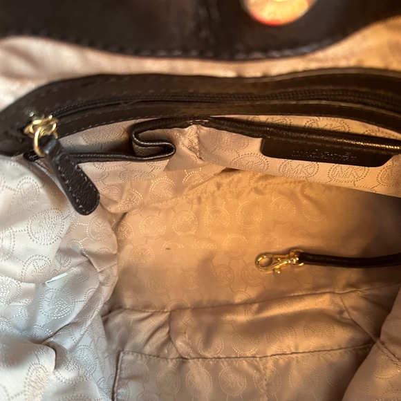 MICHAEL Michael Kors Vanessa Dark Brown Pebbled Leather Medium Shoulder Tote Bag - Picture 9 of 16